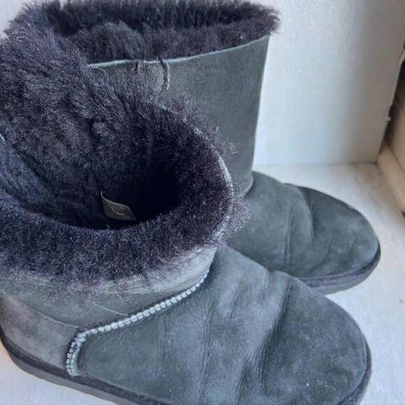 ** UGG kids size 4 women’s 5.5 Bailey bow black boots - Picture 9 of 10